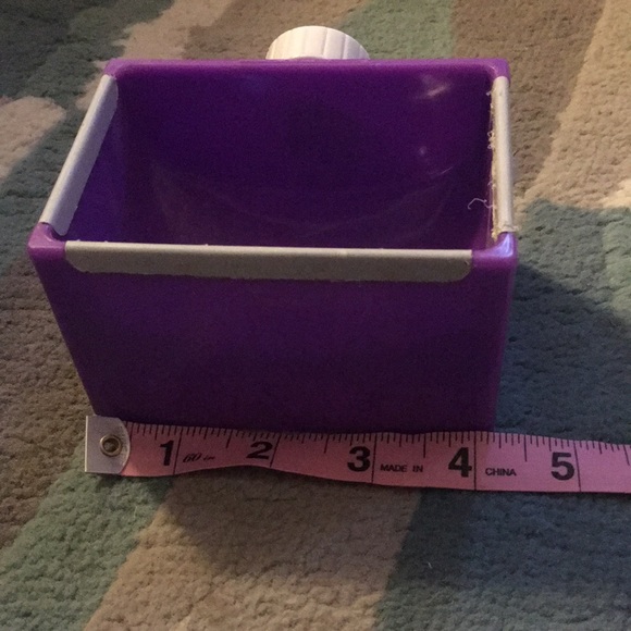 Purple Feeding Dish for Small Animals - Picture 4 of 8